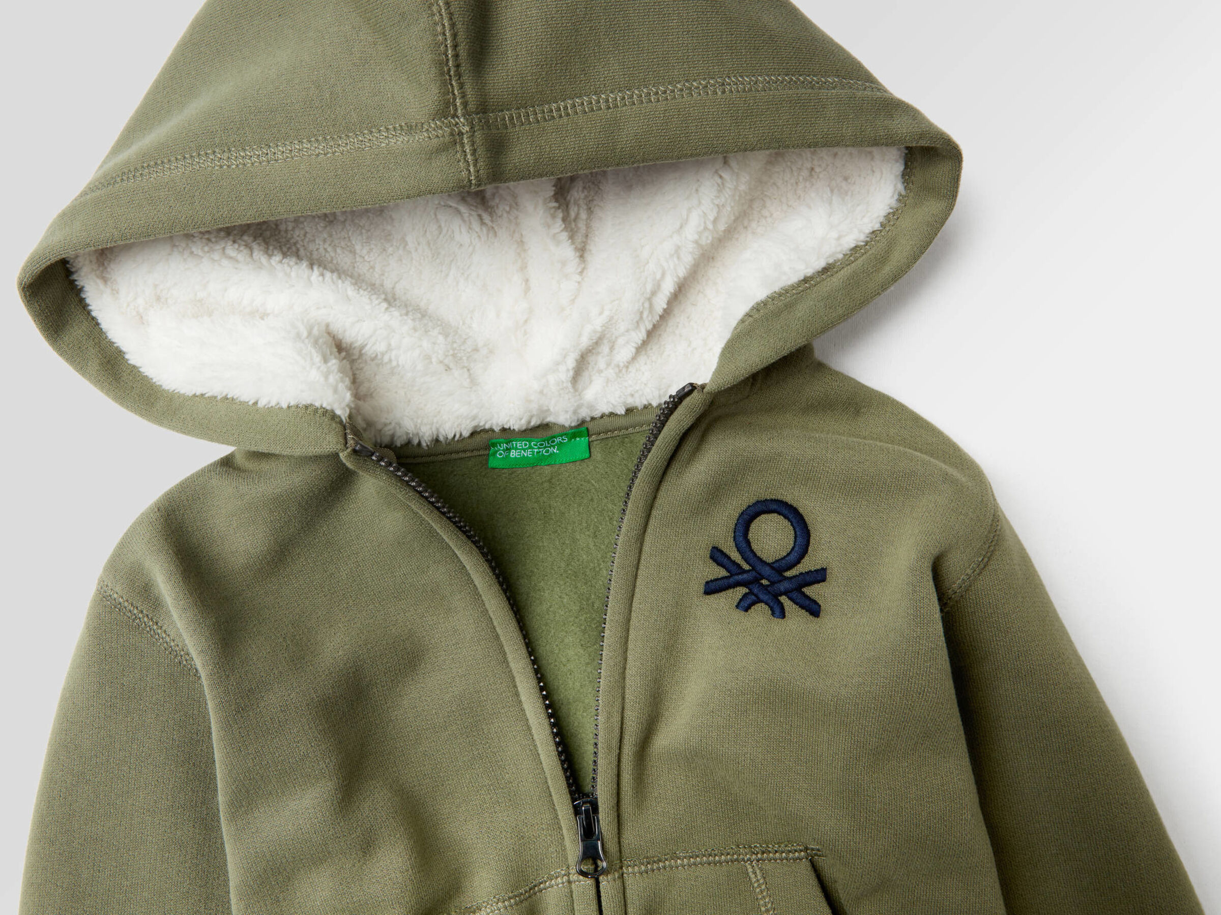 Sweatshirt mit Reißverschluss und Kapuze Jungen image number 3